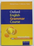 OXFORD ENGLISH GRAMMAR COURSE by MICHAEL SWAN and CATHERINE WALTER , INTERMEDIATE , CD INCLUS * , 2011
