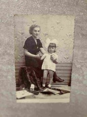 FOTOGRAFIE, PORTRET - MAMA CU FIICA. FOTO SELECT VASLUI 1943. 50-142182