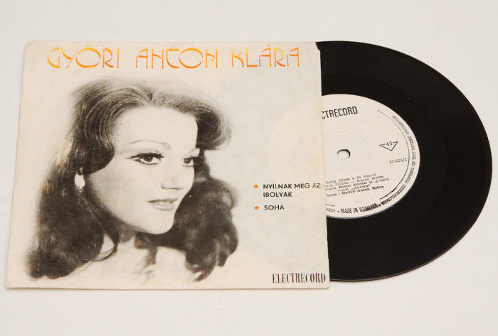Gyori Anton Klara &lrm;&ndash; Nyilnak Meg Az Ibolyak / Soha - disc vinyl vinil mic 7&quot;