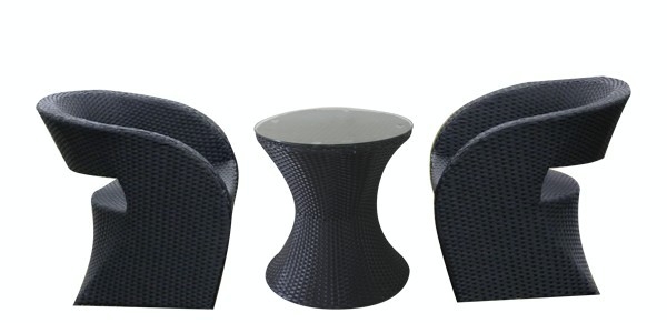 Set mobilier terasa, bar BRASIL masa rotunda cu 2 fotolii din ratan Raki Set mobilier terasa, bar BRASIL masa rotunda cu 2 fotolii din ratan Raki