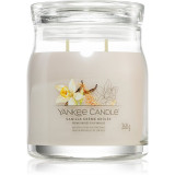 Yankee Candle Vanilla Cr&egrave;me Br&ucirc;l&eacute;e lum&acirc;nare parfumată 368 g