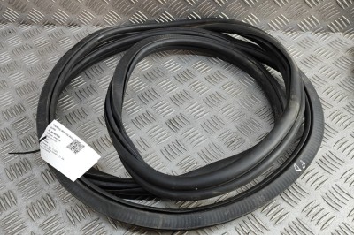 Garnitura ușă dreapta față BMW X7 G07 2020 OEM: 7428678 | 31407530 foto
