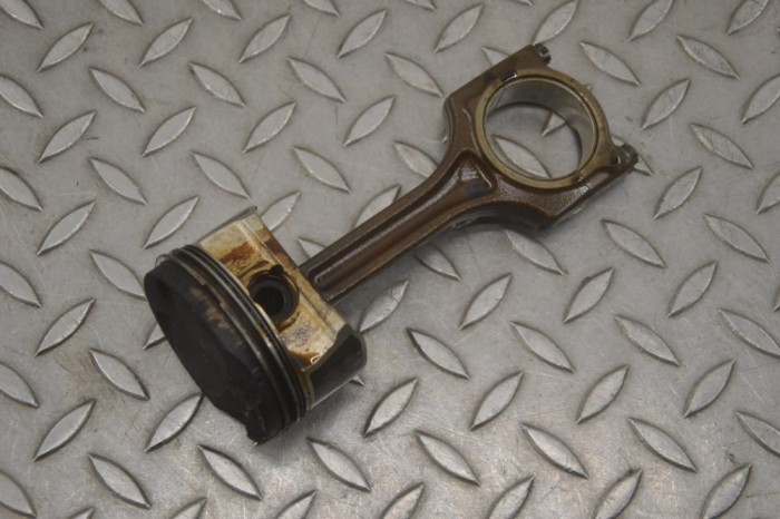 Piston CITRO&Euml;N DS5 2012 OEM: BC2C 22809037