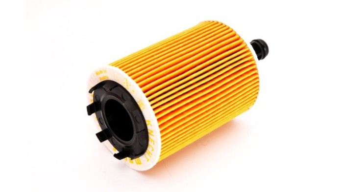 Filtru ulei Knecht Skoda Octavia (1Z3) Octavia Combi (1Z5) Superb Combi (3T5) Yeti (5L) Fabia Fabia (6Y2) Fabia Combi Fabia Combi (6Y5) Fabia P