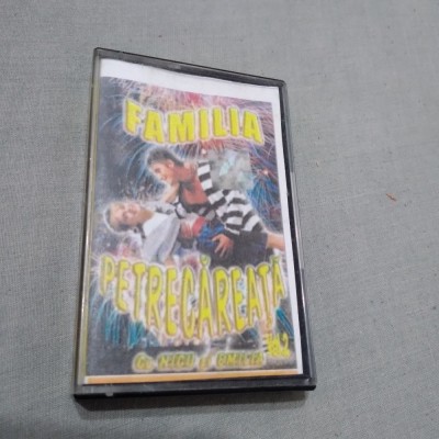 CASETA AUDIO FAMILIA PETRECAREATA CU NICU SI EMILIA RARA !!! DE TARABA foto