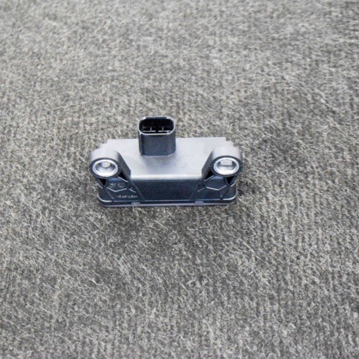 Senzor ESP PORSCHE MACAN 95B 2017 OEM: 10.1701-0764.3,95B.907.637.E,DS36D04Q4K,95B907637E | 10783616