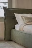 Pat Tapitat 200x140 cm Cosmopolitan - Cadru Lemn, Tăblie &Icirc;naltă 115 cm, Design Modern Dormitor