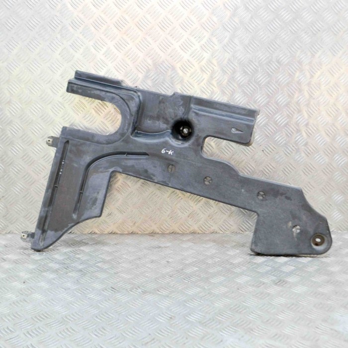 Scut motor st&acirc;nga spate VW PASSAT Variant B7 365 2014 OEM: 3AA825101