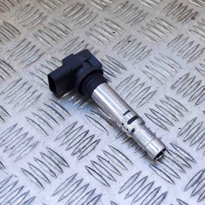Bobina de inducție de &icirc;naltă tensiune VW PASSAT B6 3C2 2008 OEM: 036905715G 10041910