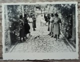 Domnisoare din perioada interbelica// fotografie