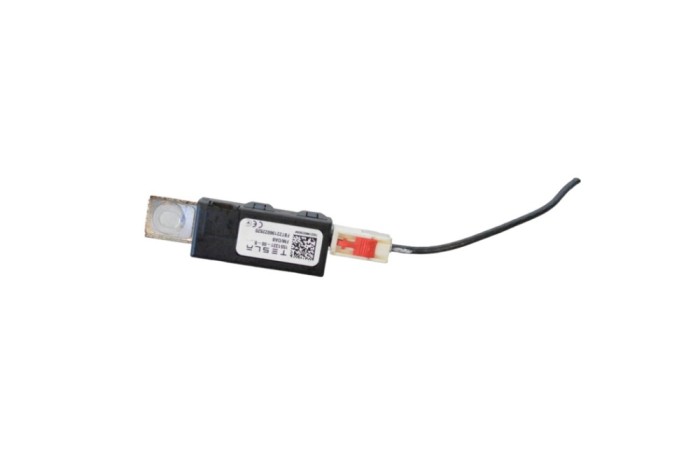 Amplificator de antena TESLA MODEL Y 2022 OEM: 1551331-00-B 24596136