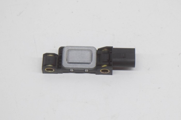 Senzor de impact lateral dreapta VW PHAETON 3D_ 2003 OEM: 4B0959643C 12314591