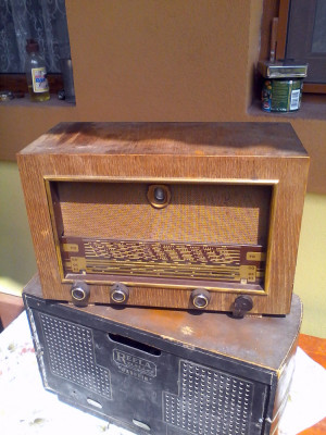 Aparat de Radio pe Lampi Ondenia anii 50 foto
