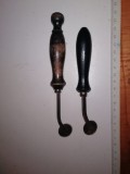 Cumpara ieftin LOT 2 SCULA / SCULE VECHI PENTRU TRASAT MATERIALUL / PIELEA / CIZMARIE ETC