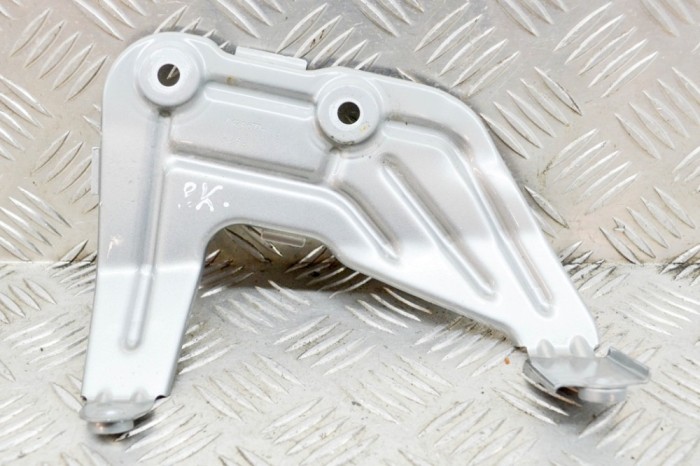 Suport aripa st&acirc;nga față BMW X3 G01, F97 2017 OEM: 7424677 13888812