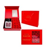 Cumpara ieftin Cutie cadou Love Forever cu 12 trandafiri de sapun si apa de toaleta Avon Imari Eclipse pentru femei 30 ml, cadou elegant si rafinat