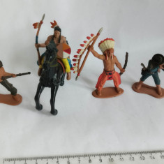 bnk jc Lot 4 figurine cowboy si indieni - China