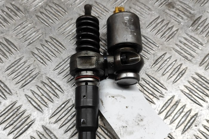 Injector de combustibil LAND ROVER DEFENDER L315 2005 OEM: BEBE2A01001,MSC000030 | 28258914
