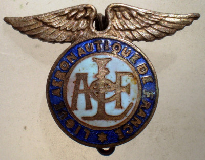 I.444 INSIGNA FRANTA AVIATIE LIGUE AERONAUTIQUE DE FRANCE 20/27 mm email foto