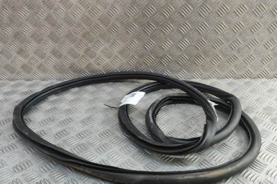 Garnitura ușă dreapta față AUDI Q4 Sportback F4N 2024 OEM: 11A867912B | 31966780 foto