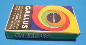 Produs romanesc anii 1970 vopsea - colorant pt tesaturi GALLUS cutie &  continut | Okazii.ro