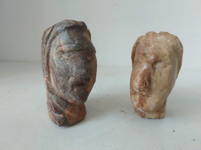 Set 2 sculpturi capete bărbat și femeie din piatră naturală, artă decorativă vintage, marmură / onix