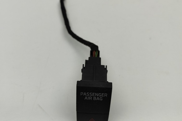 Buton de avarie SKODA SUPERB III 3V3 2016 OEM: 3V0953507 | 29502333