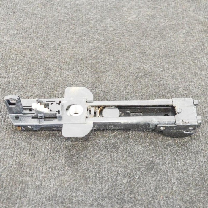 Reglaj &icirc;nălțime centura st&acirc;nga față AUDI A3 8P1 2006 OEM: 8E0857833F | 3796326
