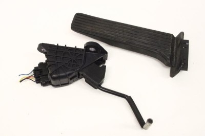 Pedala de accelerație LEXUS GS III GRS19_, UZS19_, URS19_ 2007 OEM: 78120-30A50,198800-3540 2662944 foto