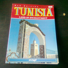 TUNISIA, LAND OF ENCHANTMENT, GHID TURISTIC IN LIMBA ENGLEZA