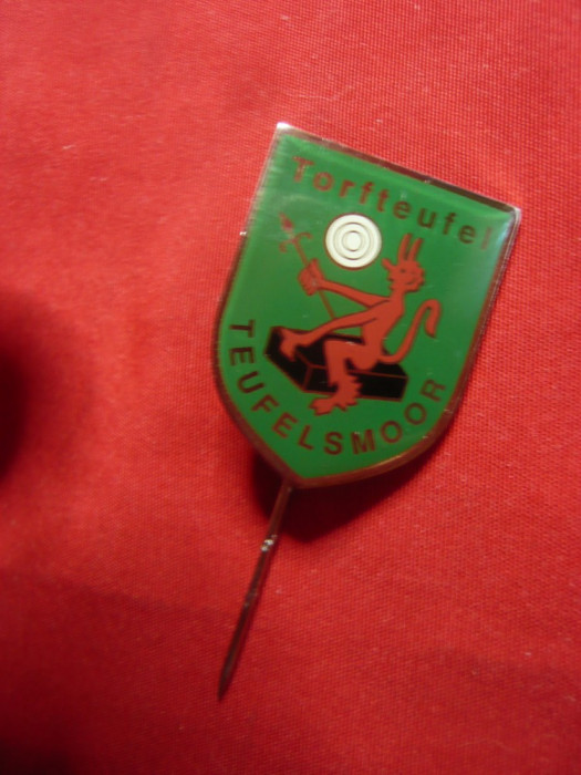 Insigna veche Club TIR Germania Torftenfel emblema diavol H=2,7cm ,met. si email