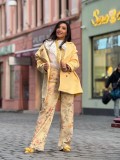Cumpara ieftin Jacheta dama galbena cu doua randuri de nasturi