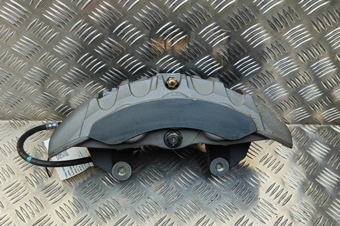 Etrier de fr&acirc;nă dreapta față LEXUS RX _LA1_, _LH1_ 2022 OEM: 47730-48260 31726403