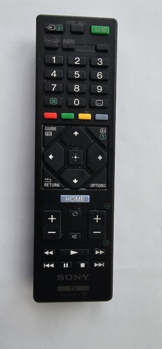 Telecomanda SONY RM-ED054 pentru TV SONY. FUNCTIONEAZA .