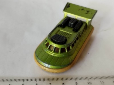 bnk jc Matchbox 72c Hovercraft foto