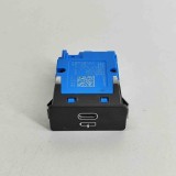 USB BMW X7 G07 (2018-2022) OEM 5A21B76 | Piesa Auto Originala Second Hand cu Garantie