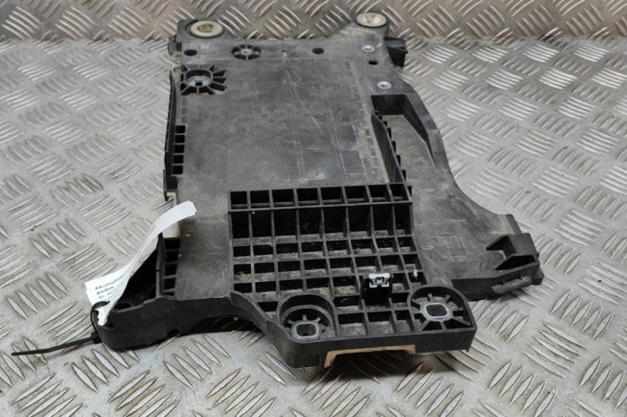 Suport baterie BMW 2 Active Tourer F45 2018 OEM: 9304350 22275903