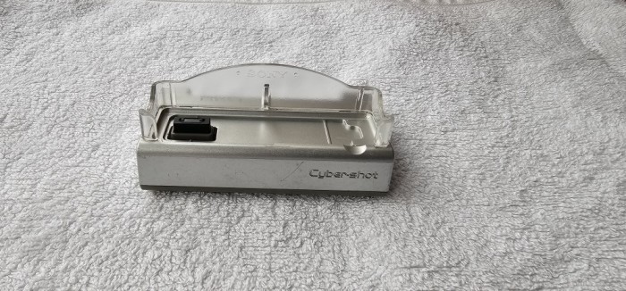 Suport de &icirc;ncărcare USB Sony CYBER-SHOT UC-FA . 4,2V