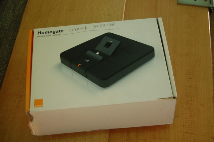 Router MIFI HUawei E5577 4G / LTE + HOMEGATE MOC-SER0801001 airbox WIFI booster