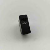 USB BMW X2 F39 (2023) OEM 6820397 30745485 Original