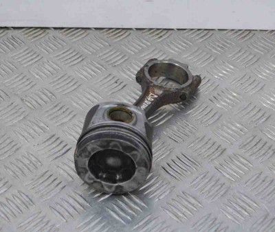 Piston AUDI A3 8P1 2010 OEM: 03LS03L107065G foto