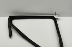 Bandou superior ușă dreapta spate SKODA KAROQ NU7 2024 OEM: 575839431,575839431T | 31846795