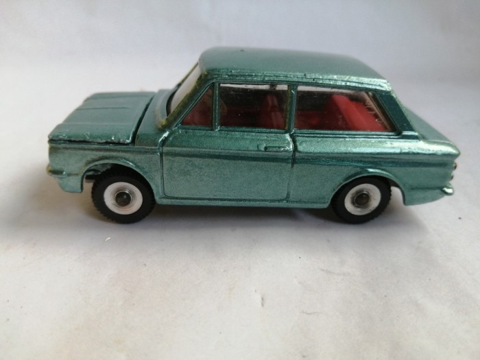 bnk jc Dinky 138 Hillman Imp