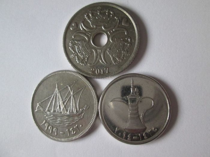 Lot 3 monede:Danemarca 5/2017,Kuwait 100,E.A.U.1 Dirham