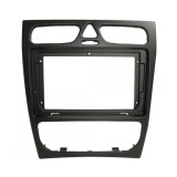 Rama adaptoare Mercedes Benz C-Class (2002-2005) pentru Navigatii multimedia Android de 9 Inch