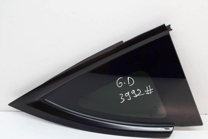 Geam lateral dreapta spate TESLA MODEL Y 2021 OEM: 1600809-00-A,43R-011569 20598353