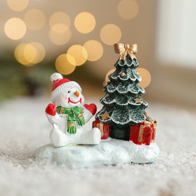 Ornament de Craciun din Rasina pentru Decor, Flippy, Model Om de Zapada cu Brad, Decoratiune de Birou pentru Craciun, 6.5 x 6.5 x 4 cm, Alb Verde foto
