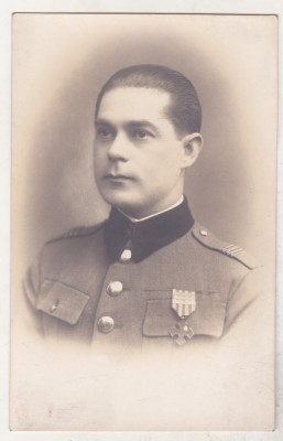 bnk foto Ofiter - capitan - anii `20 - Crucea comemorativa WW I - barete foto