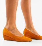 Cumpara ieftin Pantofi dama Carroll Camel