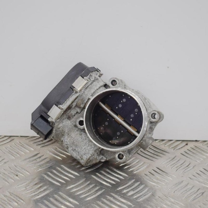Corp clapetă AUDI A5 8T3 2012 OEM: 06E133062G 2685337